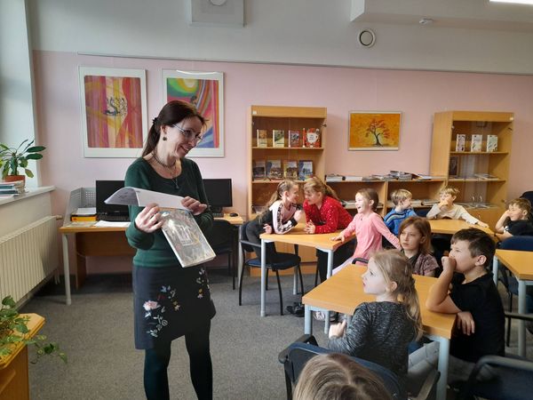 - 3. B - Městská knihovna
